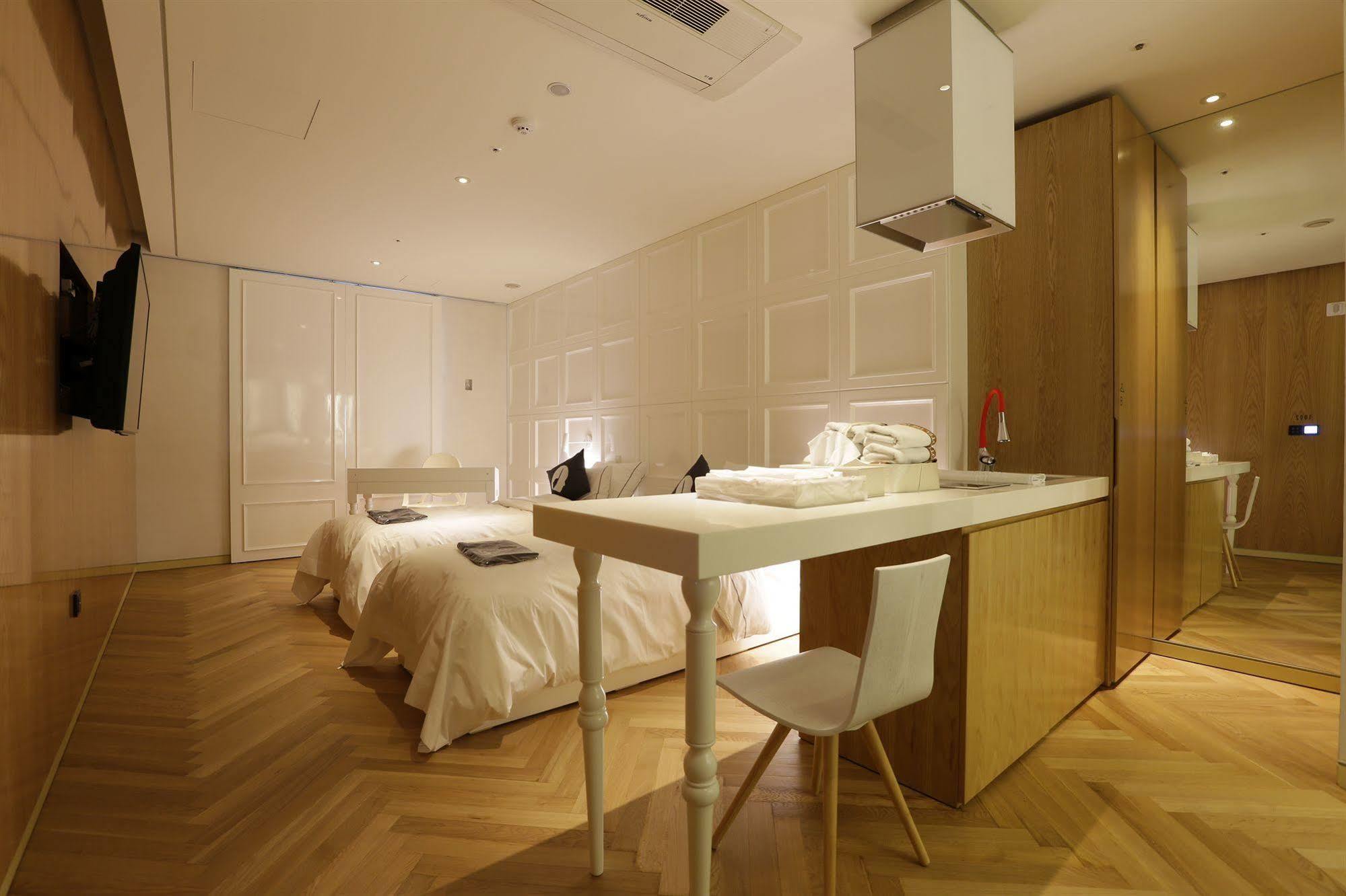 Hotel The Designers Inchon Exteriör bild