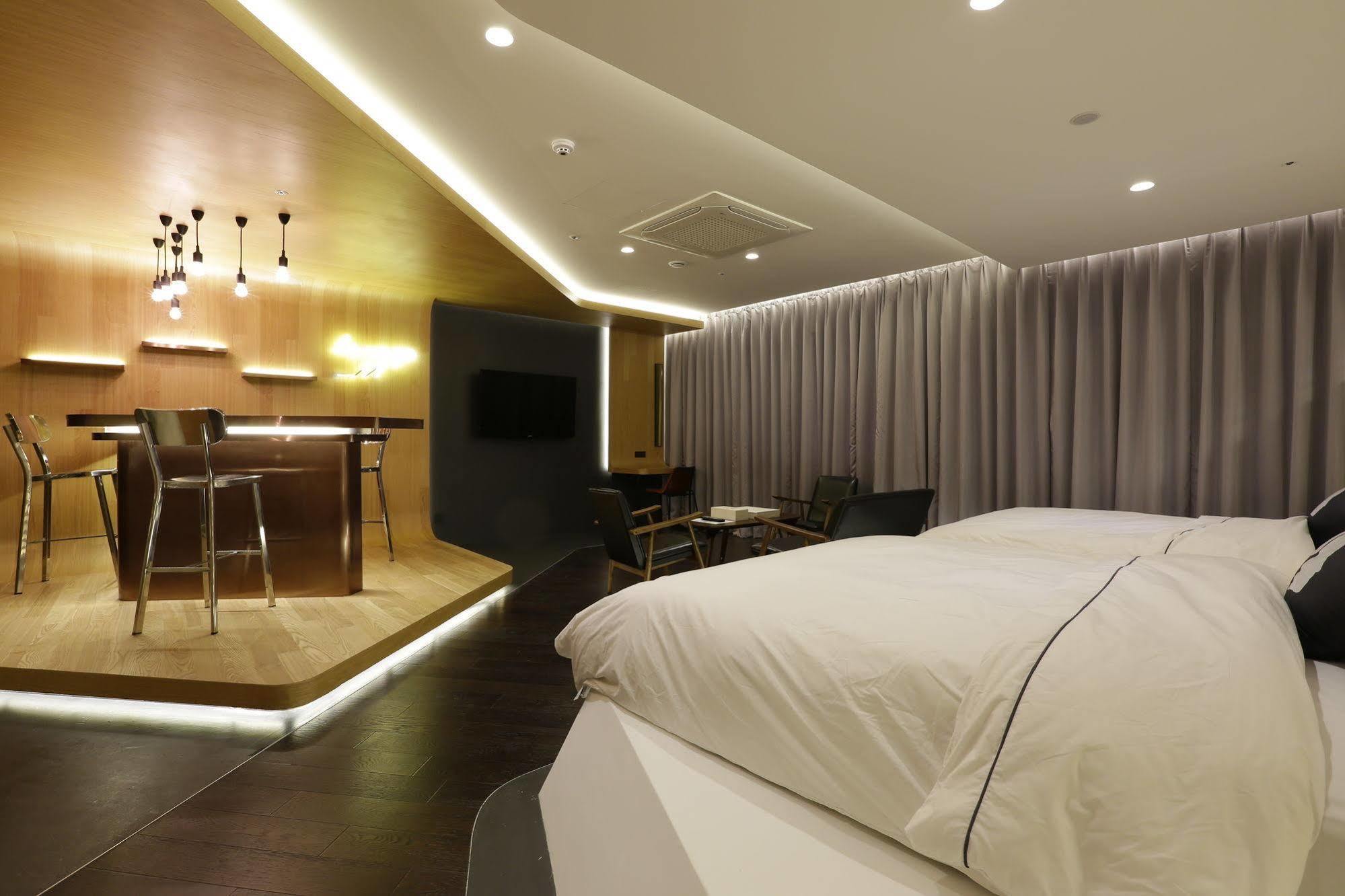 Hotel The Designers Inchon Exteriör bild