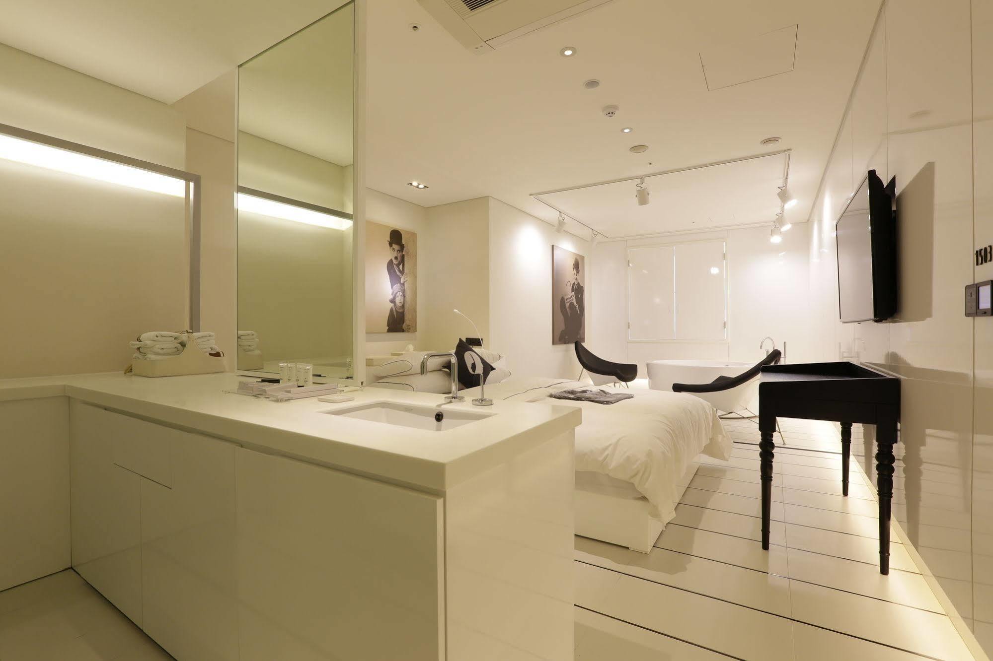 Hotel The Designers Inchon Exteriör bild