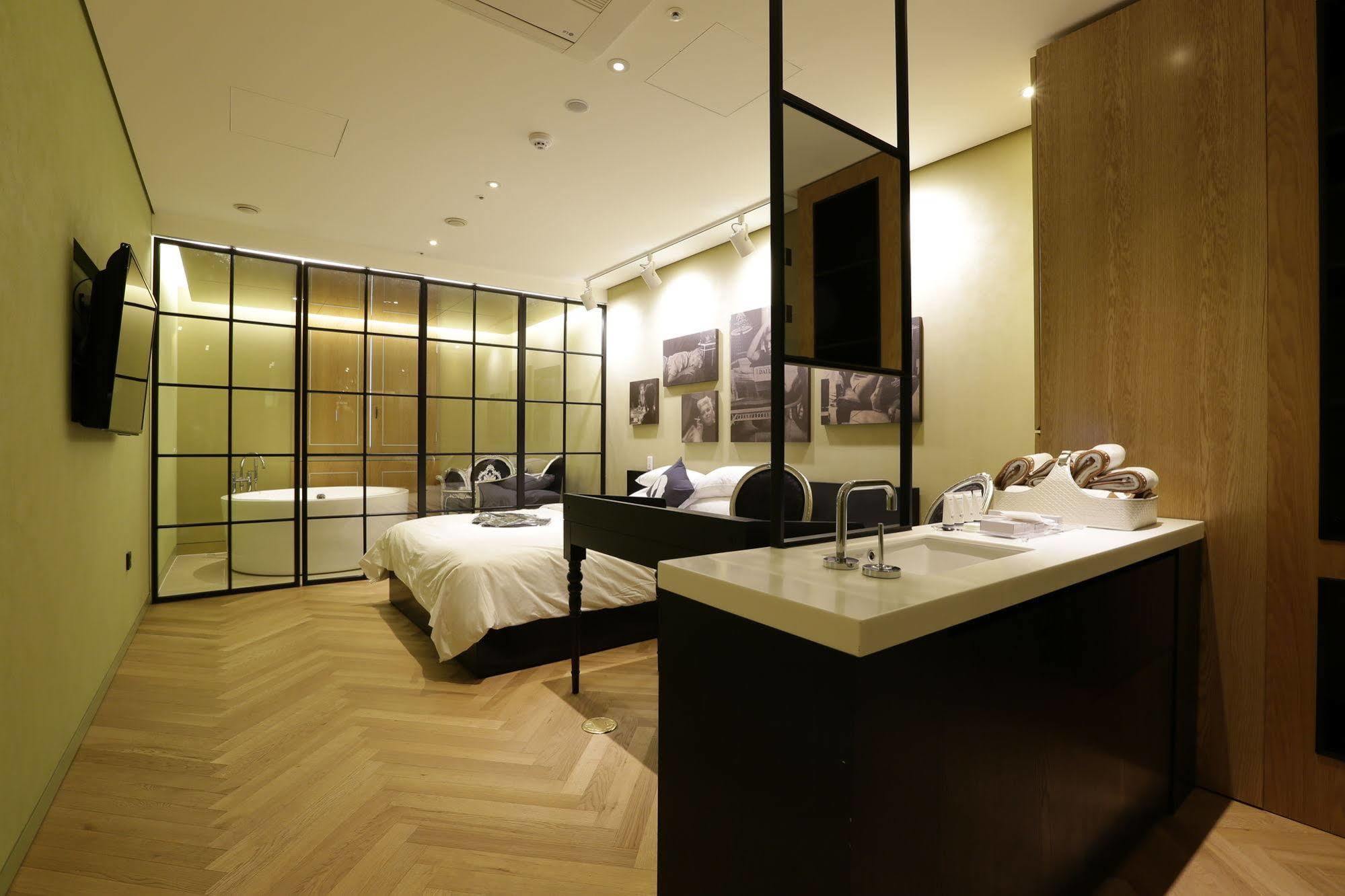 Hotel The Designers Inchon Exteriör bild